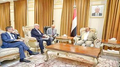 رئيس مجلس النواب يناقش مع المبعوث الامريكي فرص إحلال السلام والاستقرار في اليمن